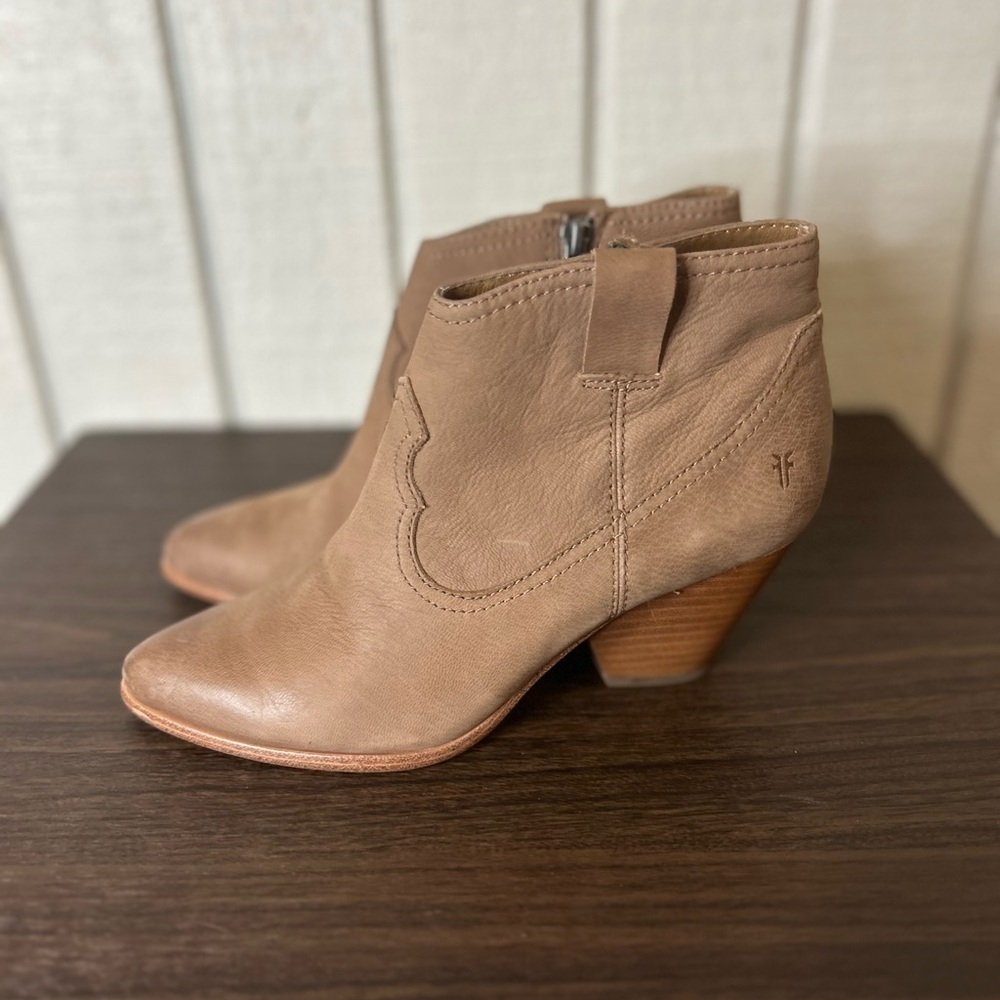 Frye Reina Western Booties, size 6.5.